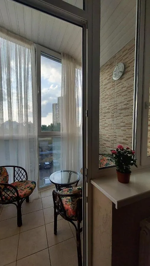 Просторі Апартаменти Kyiv