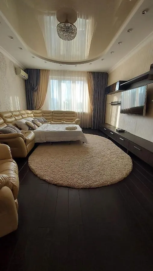 Просторі Апартаменти Kyiv Apartment